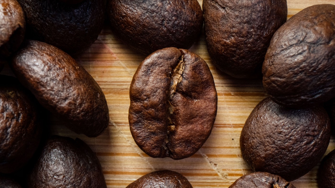Roasted coffee beans