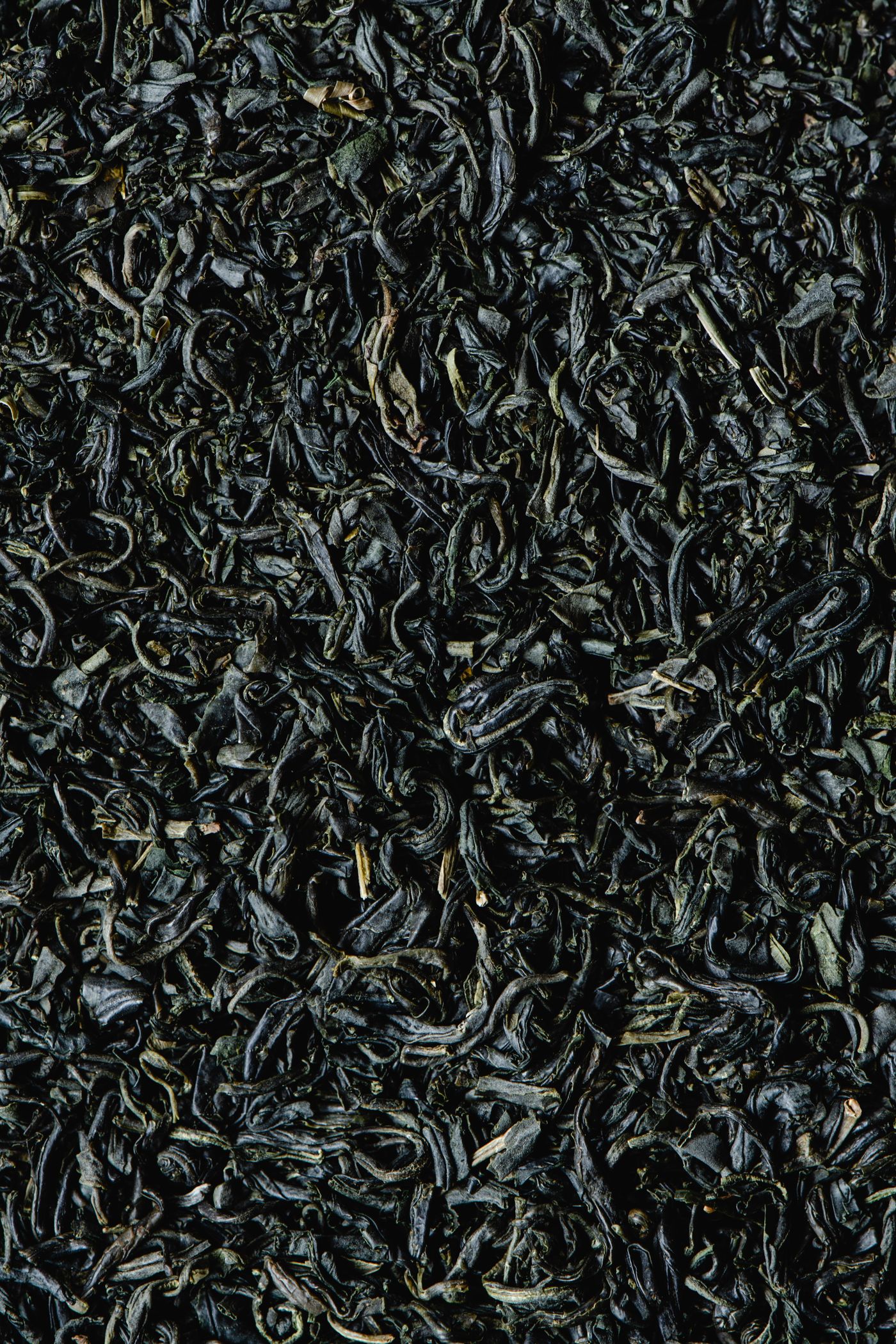 Dried black tea leaves