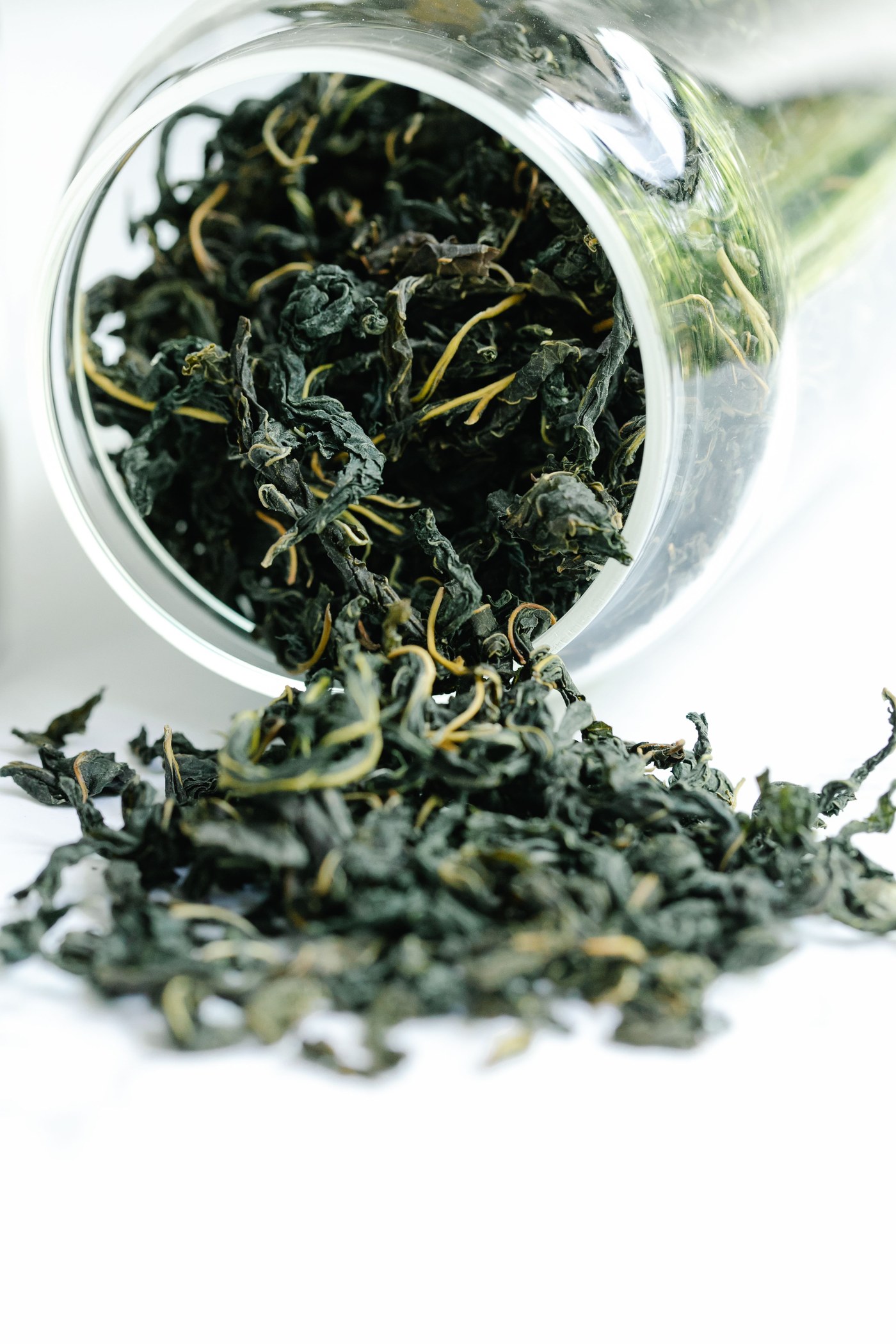 Dried green tea leaves